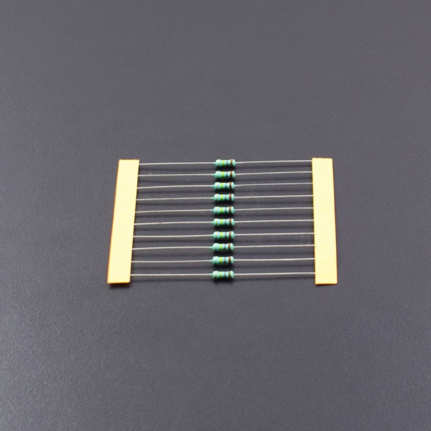 180K Ohm Resistance 1/4W Power Rating 5% Tolerance Carbon Film Resistor - RS508 - REES52