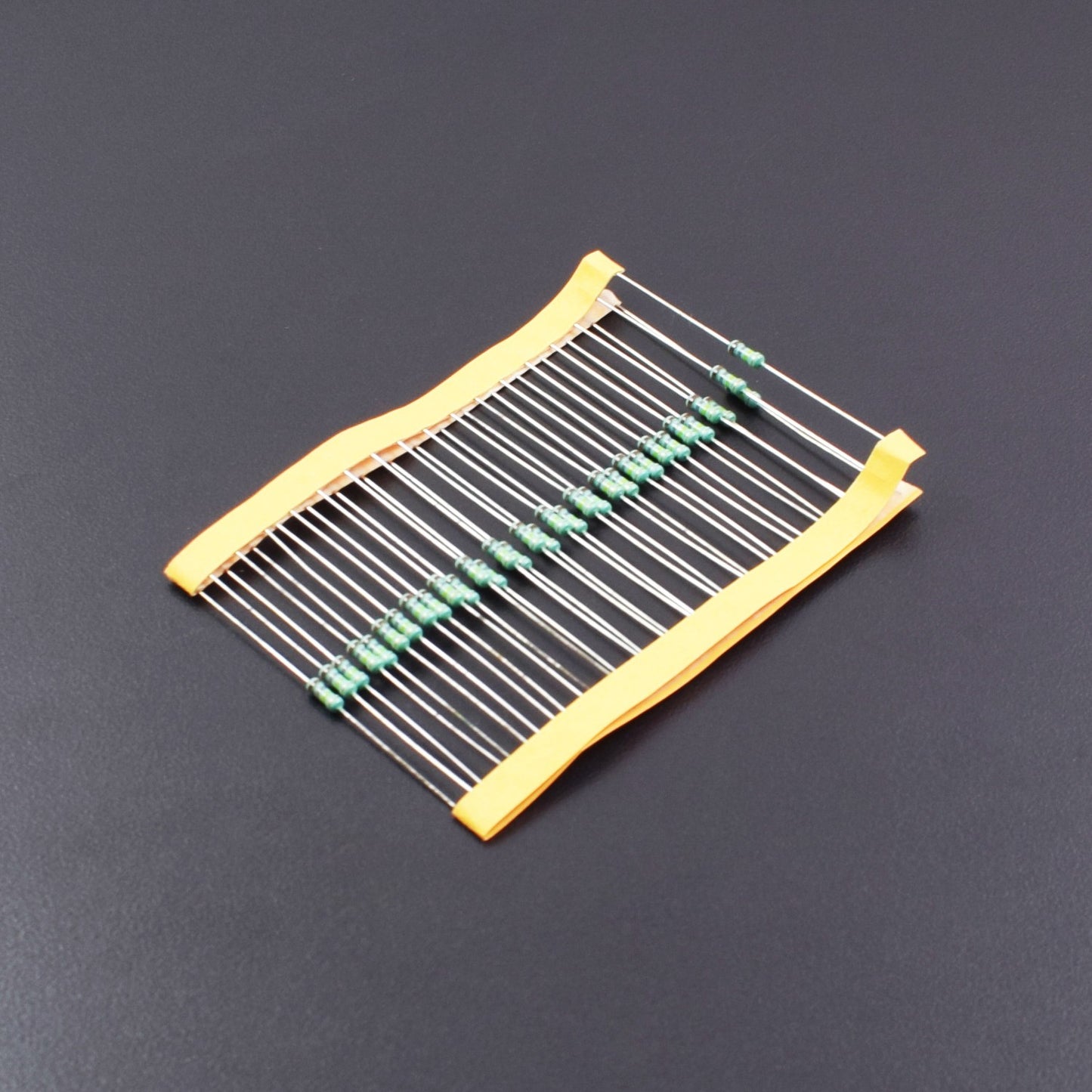 180K Ohm Resistance 1/4W Power Rating 5% Tolerance Carbon Film Resistor - RS508 - REES52