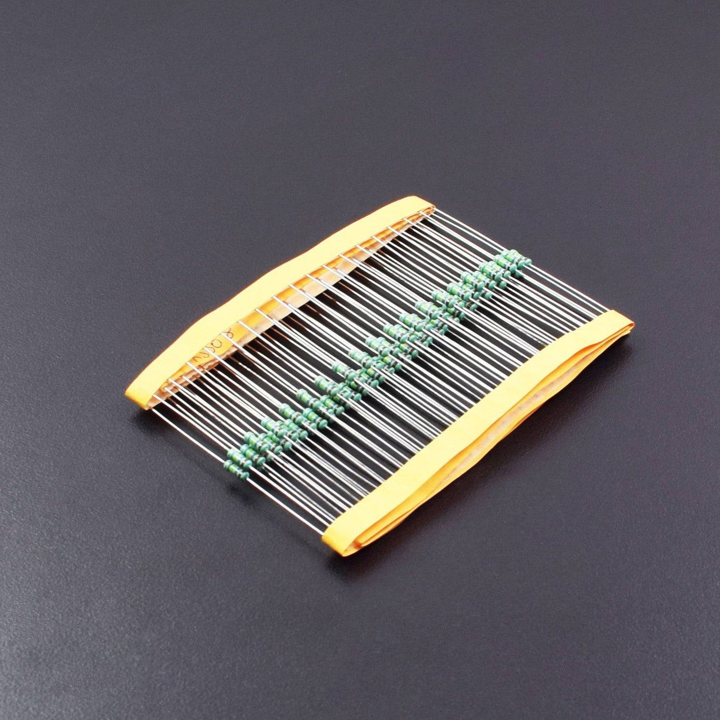 180K Ohm Resistance 1/4W Power Rating 5% Tolerance Carbon Film Resistor - RS508 - REES52