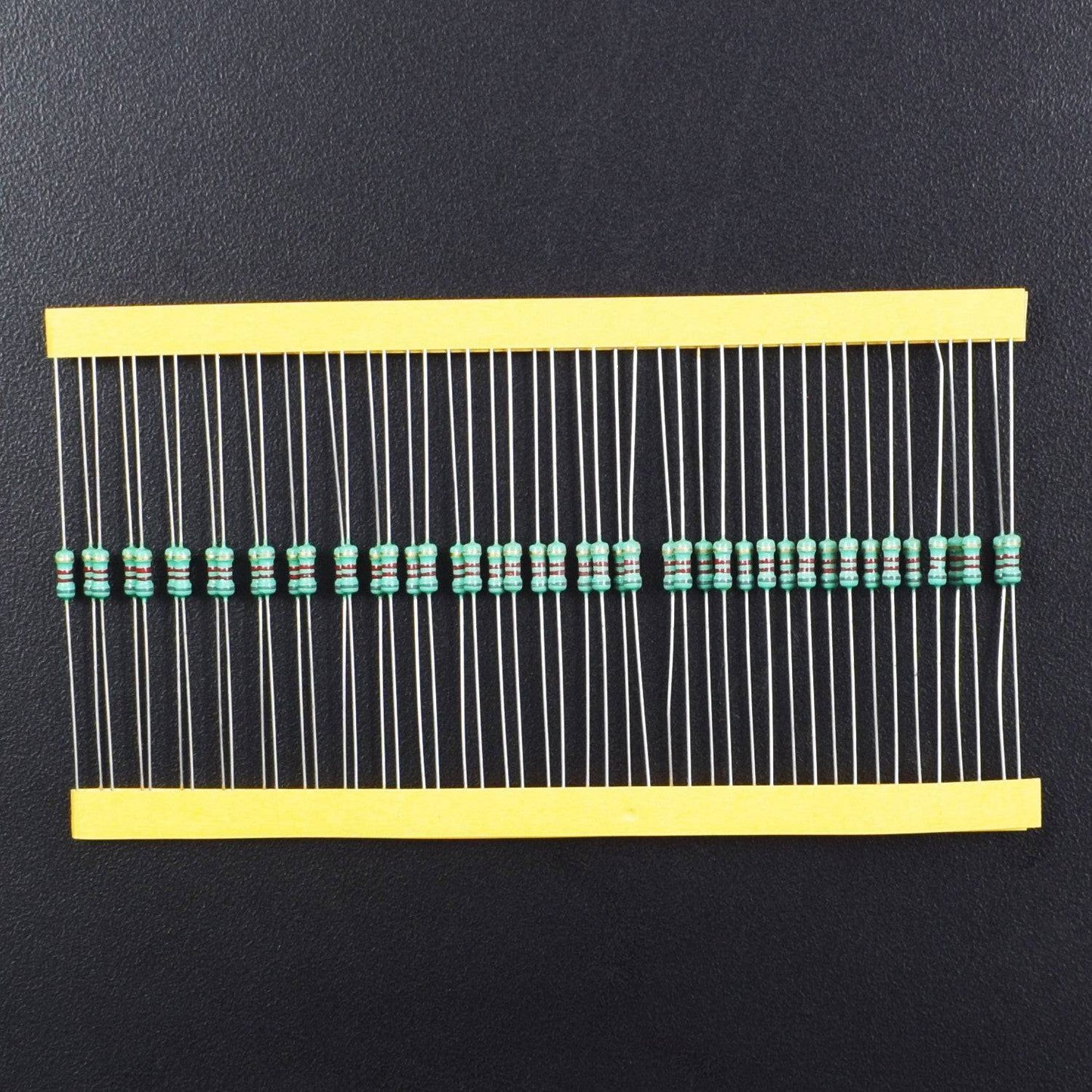 8.2K Ohm Resistance 1/4W Power Rating 5% Tolerance Carbon Film Resistor- RS509 - REES52