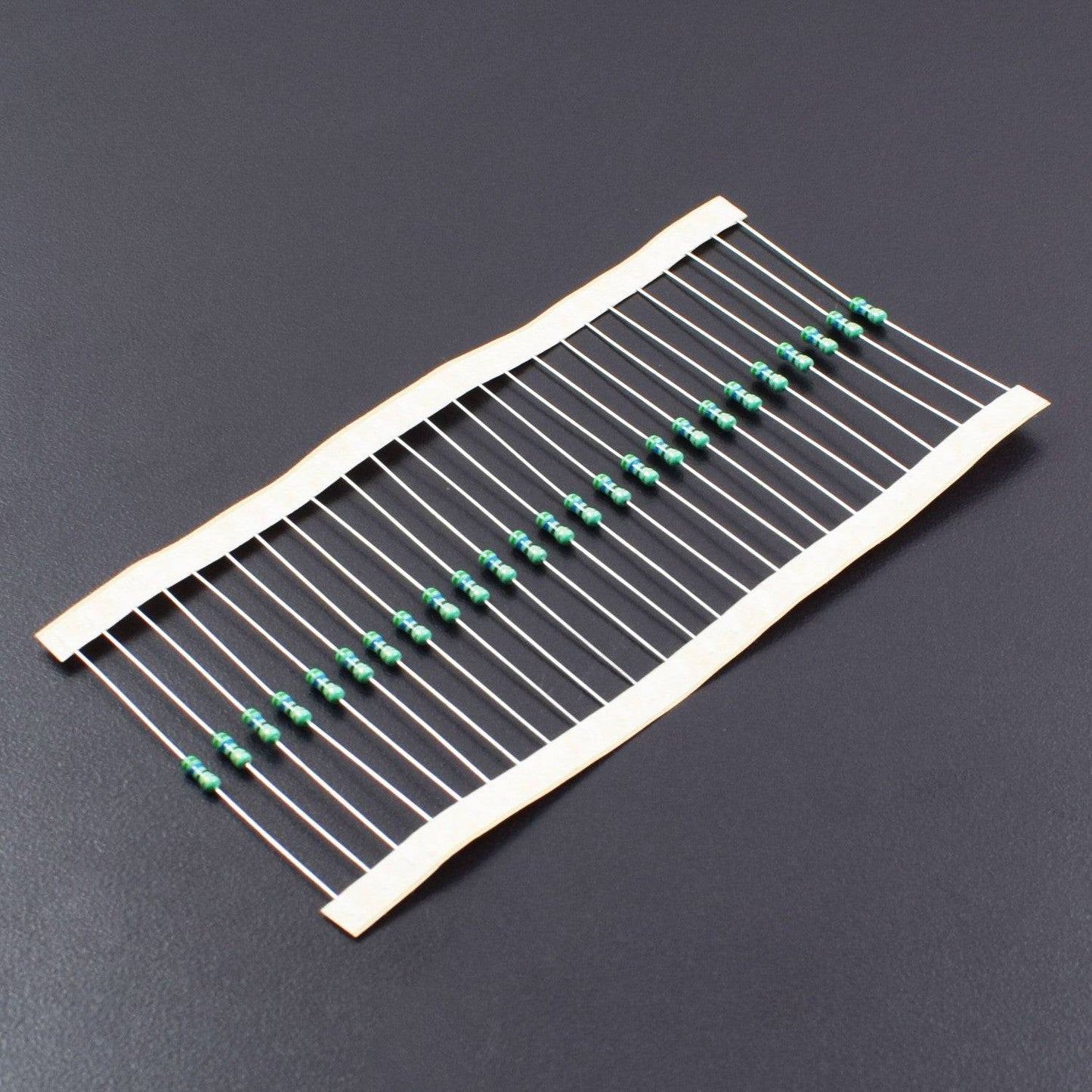560 Ohm Resistance 1/4W Power Rating 5% Tolerance Carbon Film Resistor - RS511 - REES52