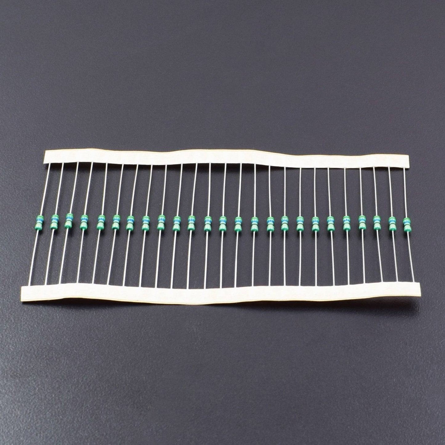 560 Ohm Resistance 1/4W Power Rating 5% Tolerance Carbon Film Resistor - RS511 - REES52