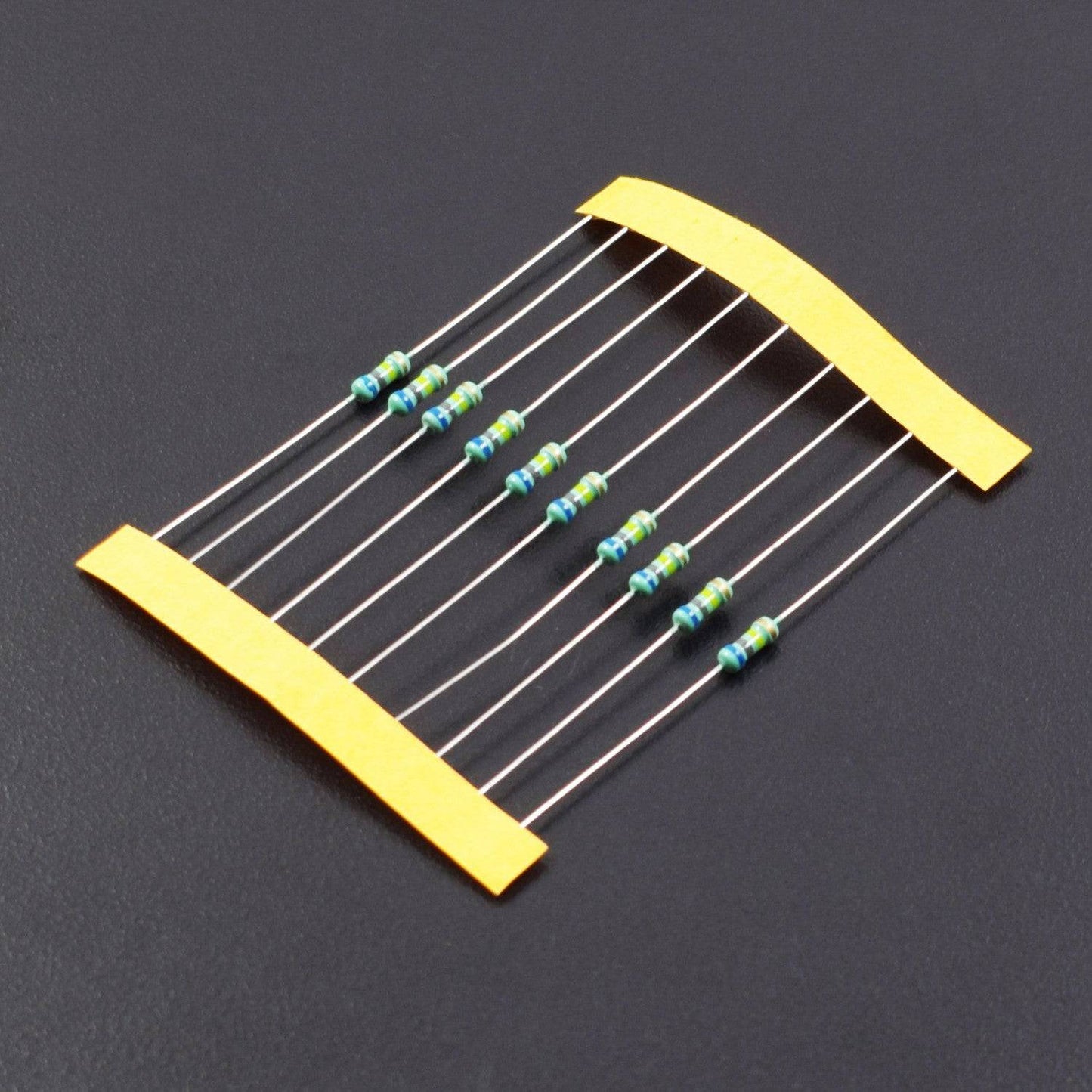 680K Ohm Resistance 1/4W Power Rating 5% Tolerance Carbon Film Resistor - RS512 - REES52