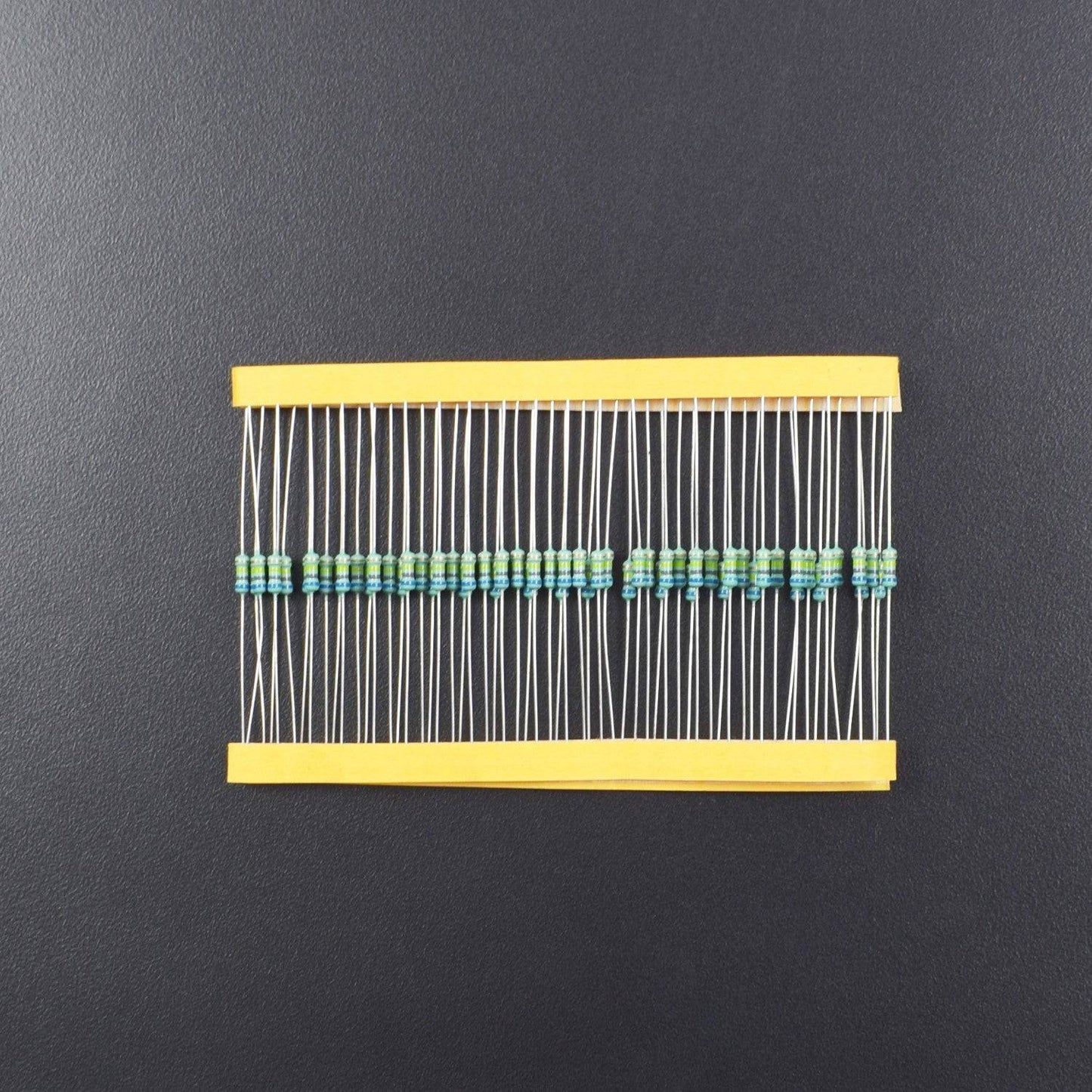 680K Ohm Resistance 1/4W Power Rating 5% Tolerance Carbon Film Resistor - RS512 - REES52