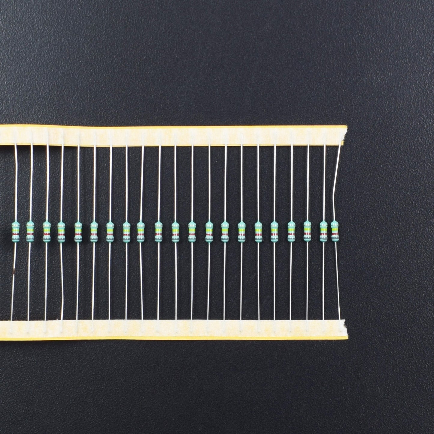 6.8 Ohm Resistance 1/4W Power Rating 5% Tolerance Carbon Film Resistor-RS1363 - REES52