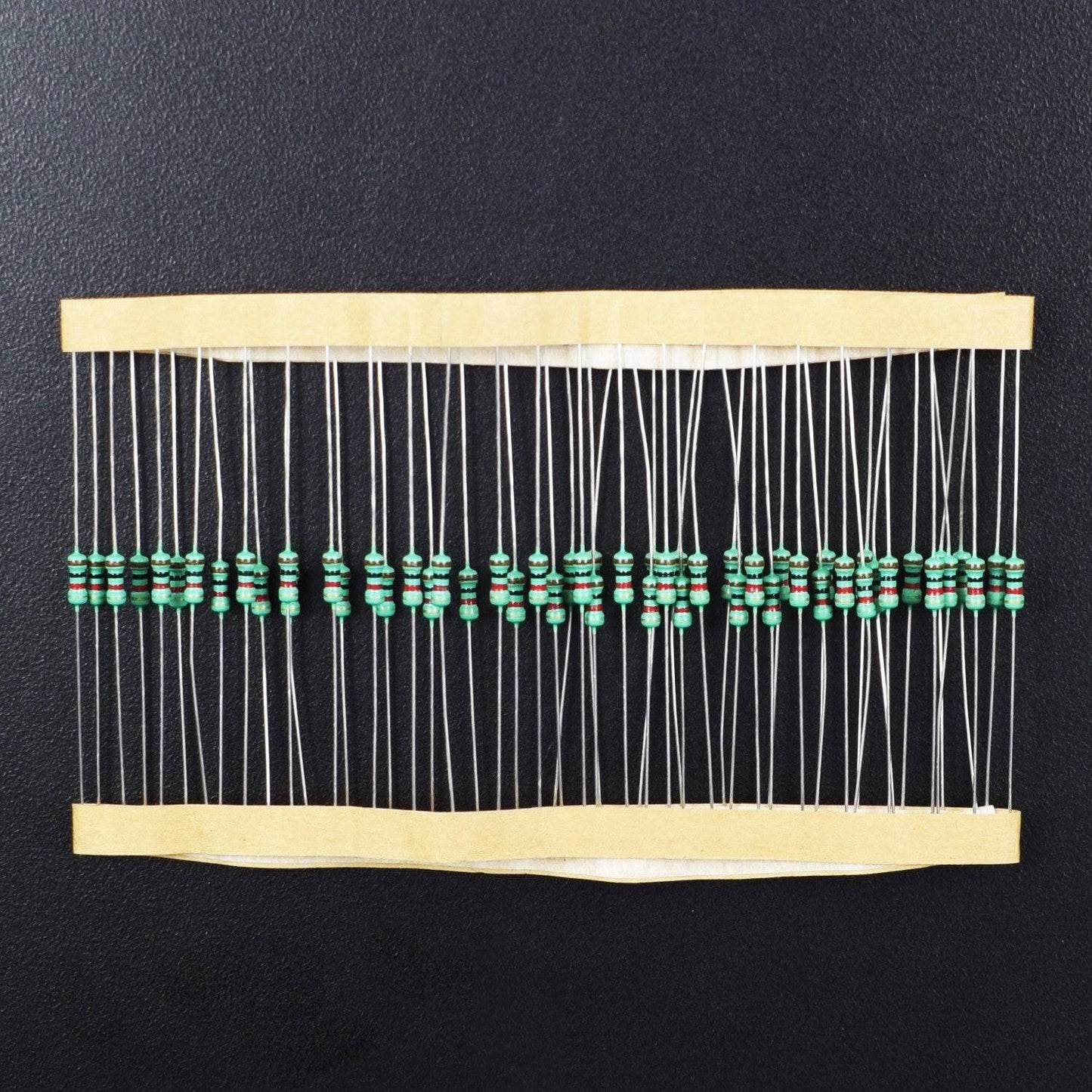 3.3K OHM Carbon film resistor .25 Watt Power Rating 5% Tolerance- RS500 - REES52
