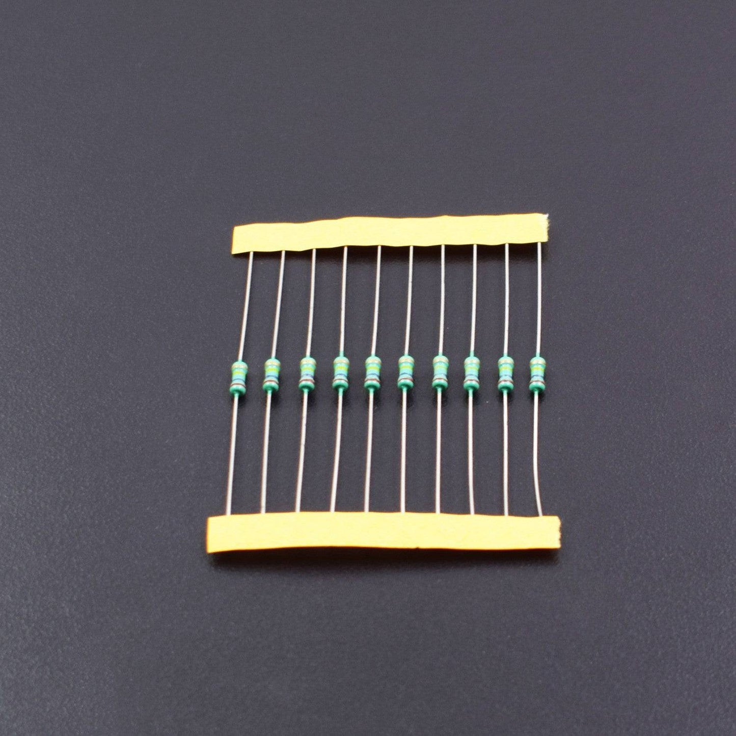270K Ohm Resistance 1/4W Power Rating 5% Tolerance Carbon Film Resistor- RS514 - REES52