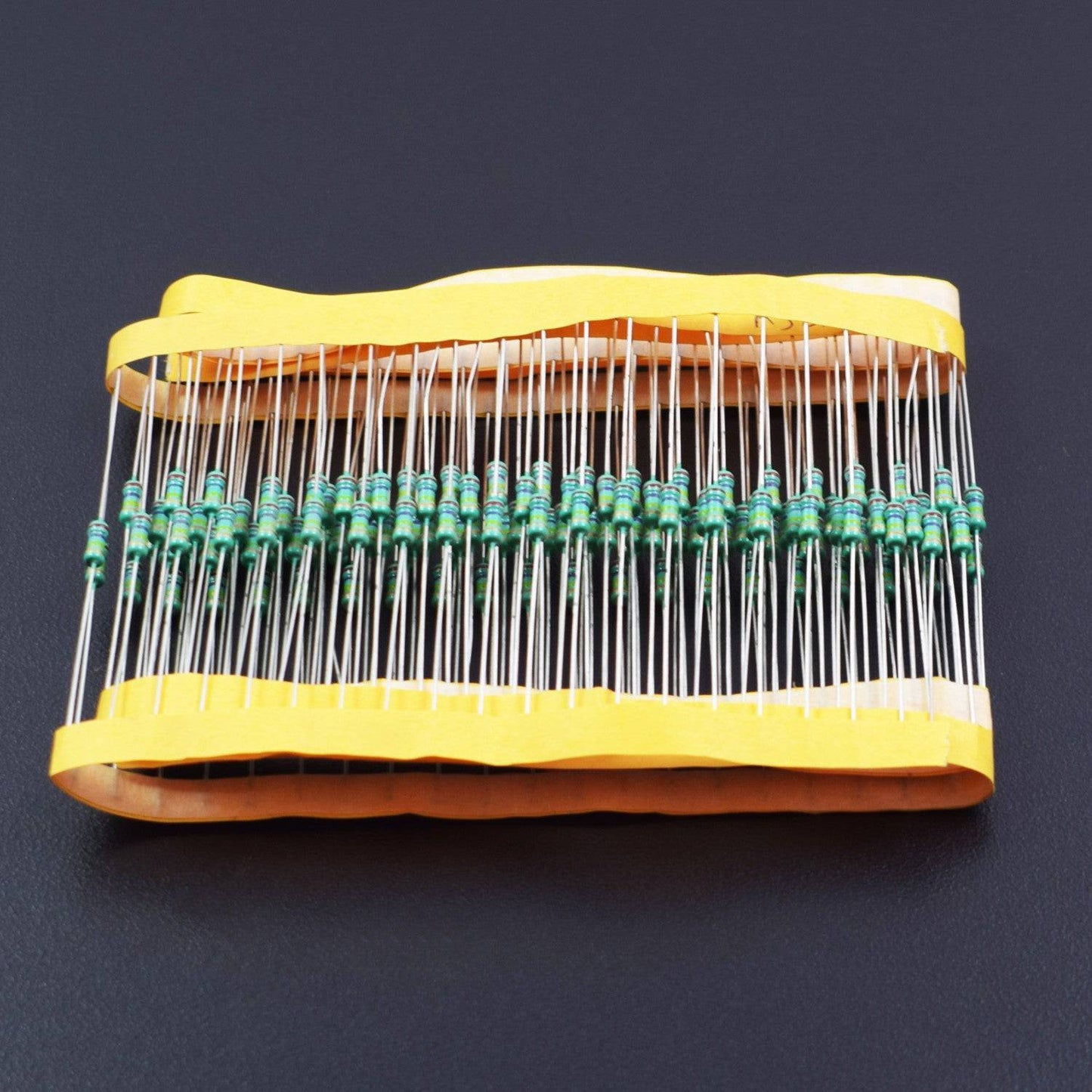 270K Ohm Resistance 1/4W Power Rating 5% Tolerance Carbon Film Resistor- RS514 - REES52