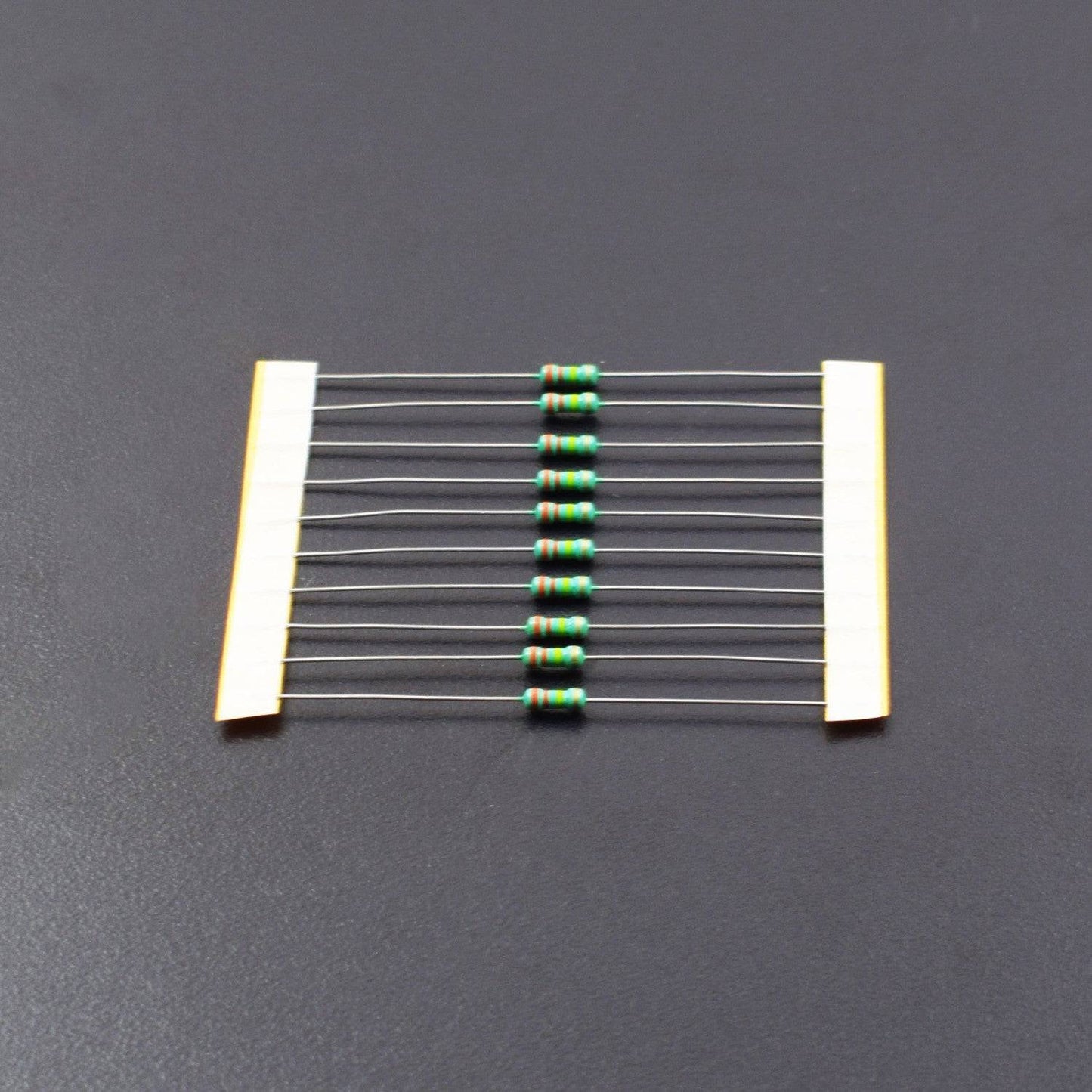 330K Ohm Resistance 1/4W Power Rating 5% Tolerance Carbon Film Resistor-RS504 - REES52