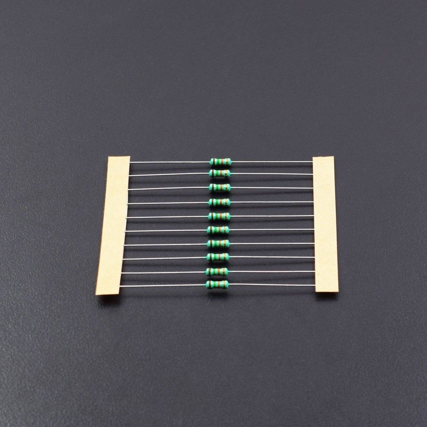 15K Ohm Resistance 1/4W Power Rating 5% Tolerance Carbon Film Resistor - RS606 - REES52