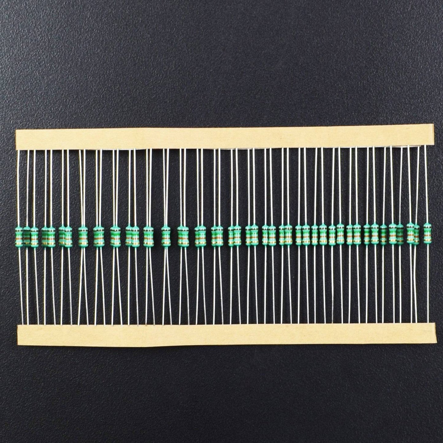 15K Ohm Resistance 1/4W Power Rating 5% Tolerance Carbon Film Resistor - RS606 - REES52