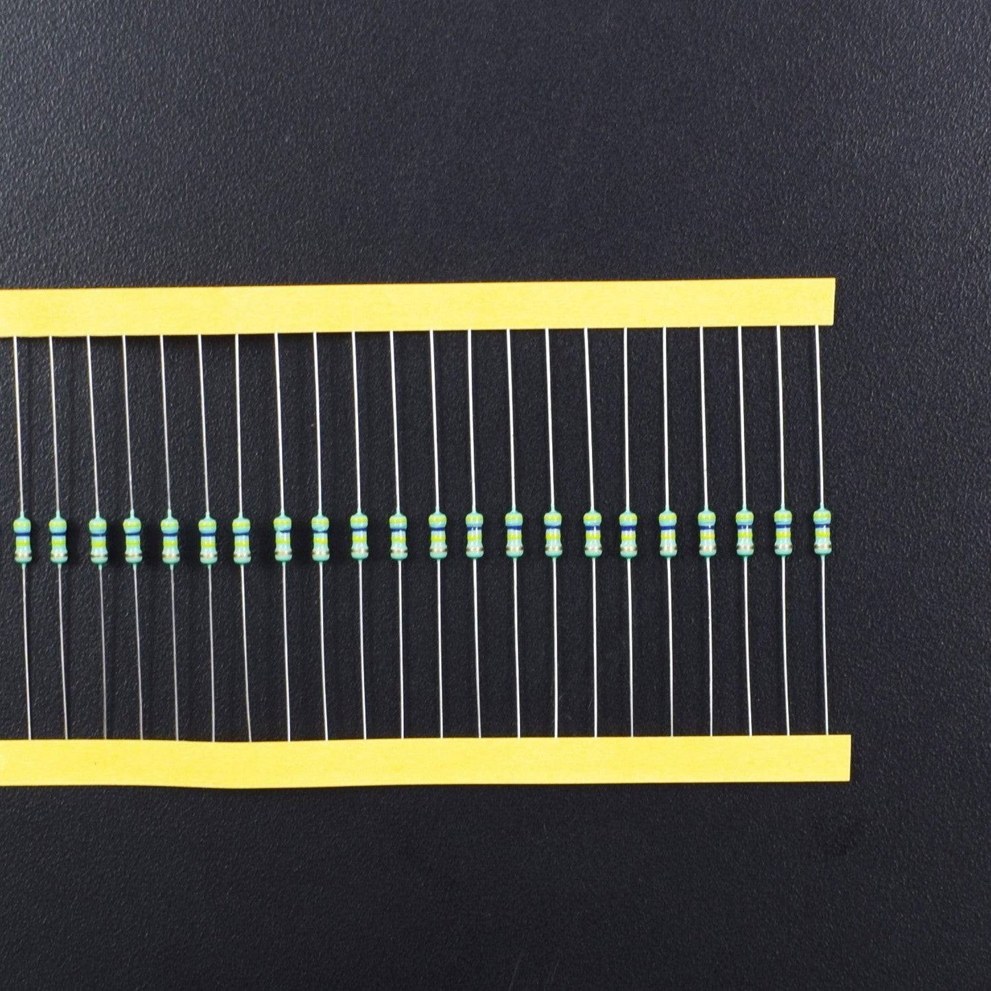 470K Ohm Resistance 1/4W Power Rating 5% Tolerance Carbon Film Resistor - RS614 - REES52