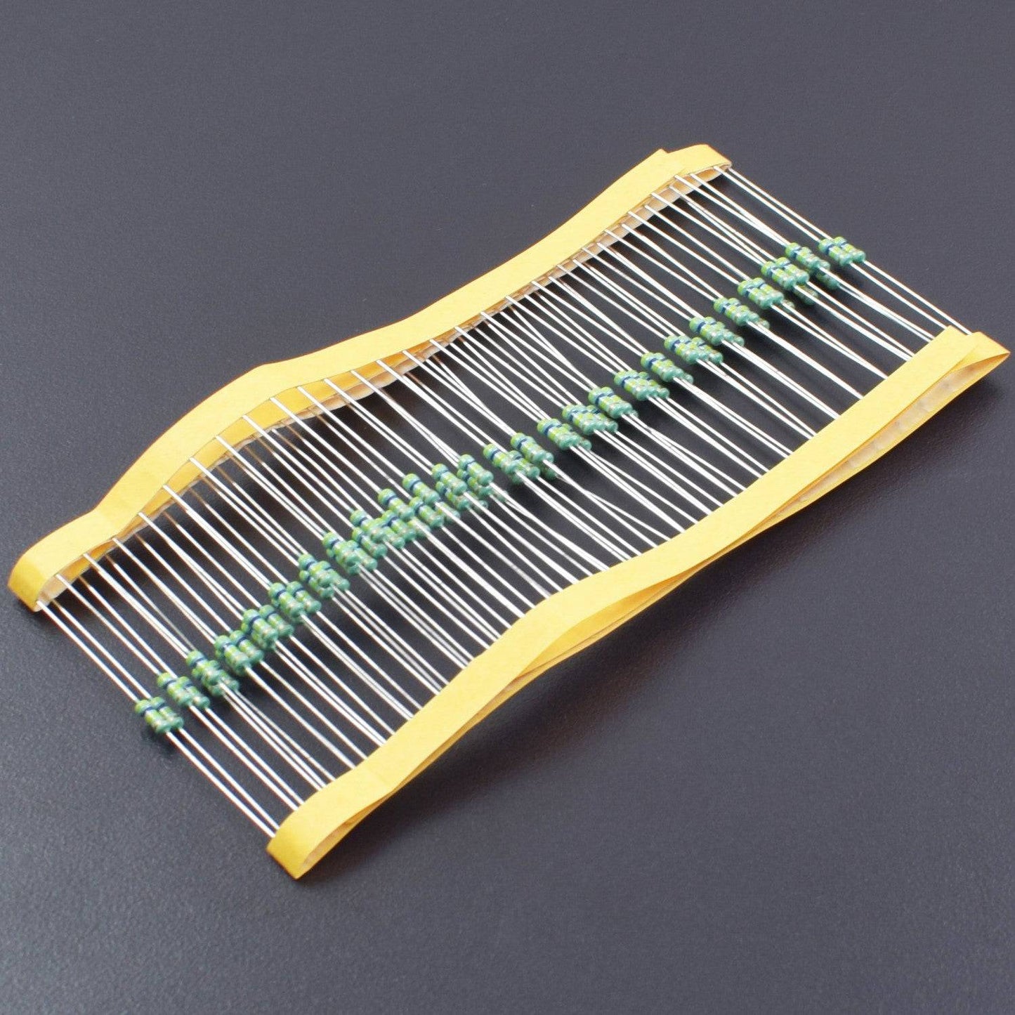 470K Ohm Resistance 1/4W Power Rating 5% Tolerance Carbon Film Resistor - RS614 - REES52