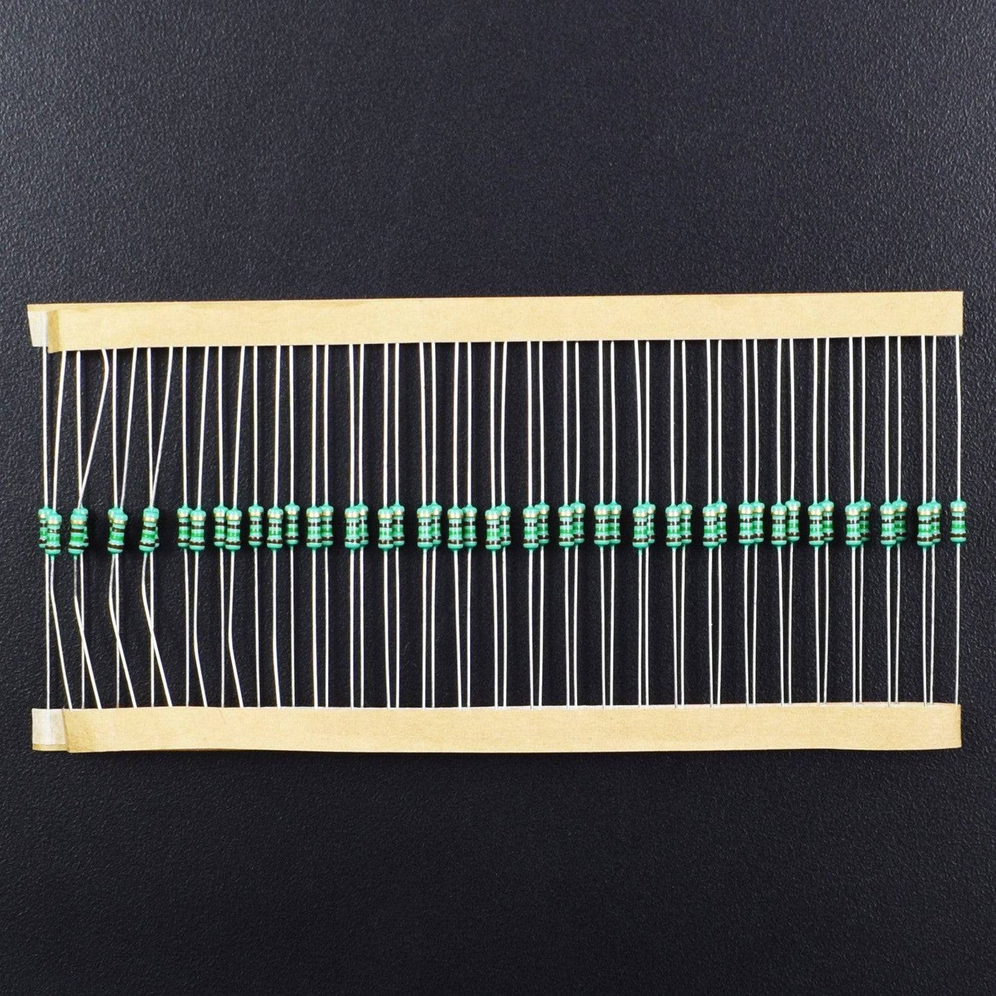 10 Ohm Resistance 1/4W Power Rating 5% Tolerance Carbon Film Resistor - RS622 - REES52