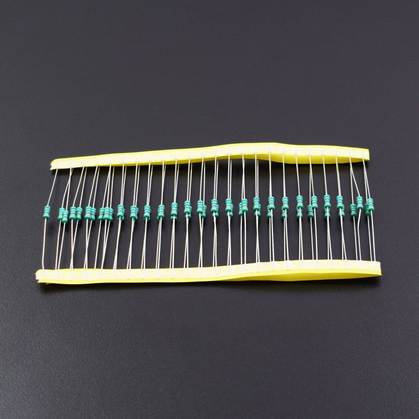 150 Ohm Resistance 1/4W Power Rating 5% Tolerance Carbon Film Resistor- RS623 - REES52
