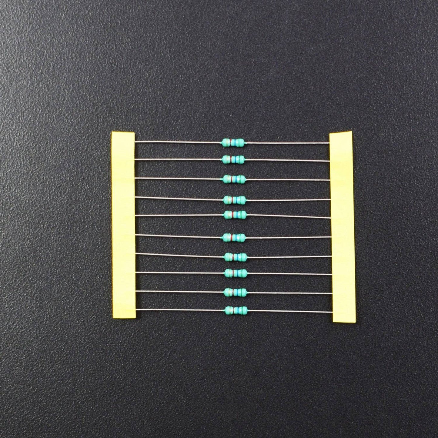 150 Ohm Resistance 1/4W Power Rating 5% Tolerance Carbon Film Resistor- RS623 - REES52