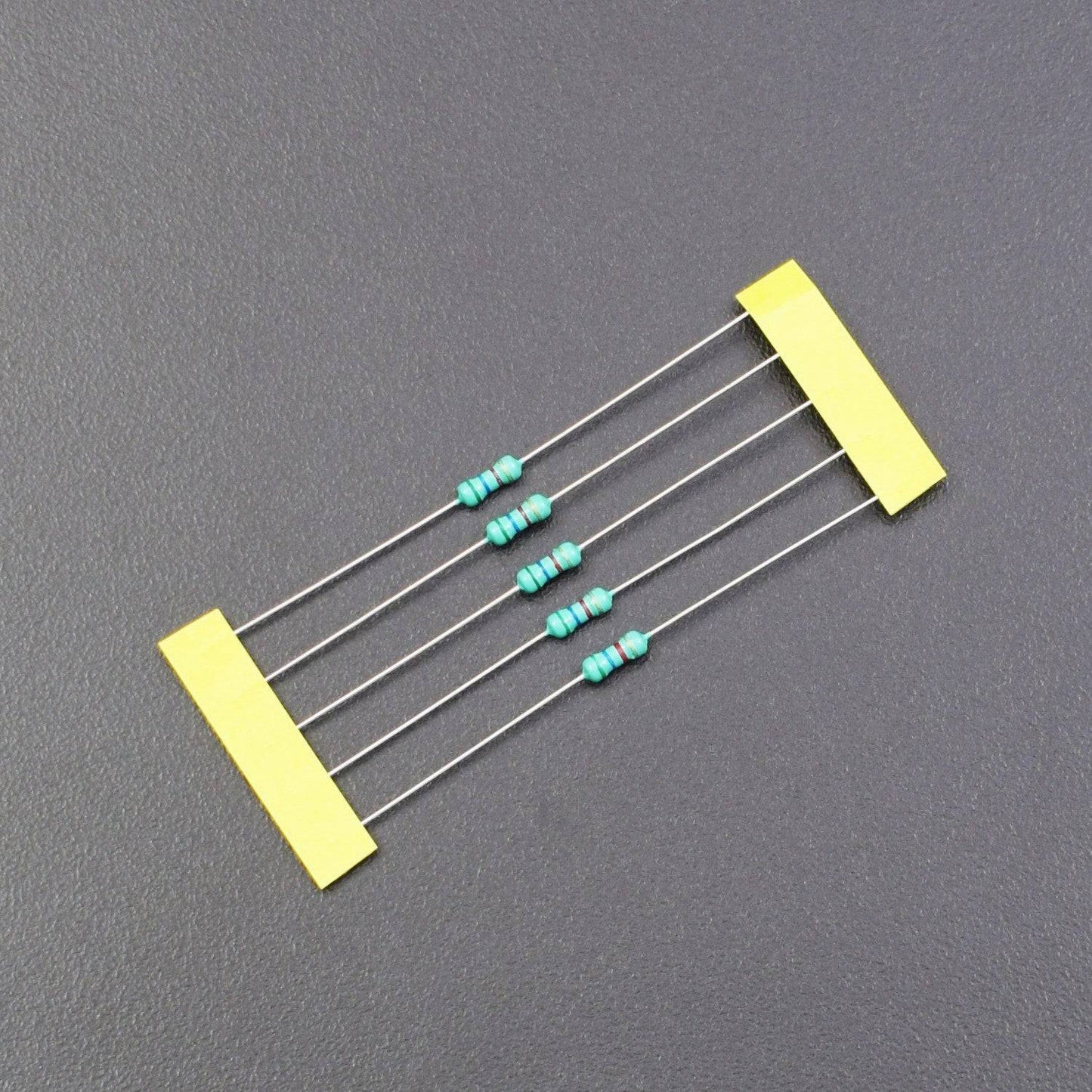 5.6K Ohm Resistance 1/4W Power Rating 5% Tolerance Carbon Film Resistor- RS510 - REES52
