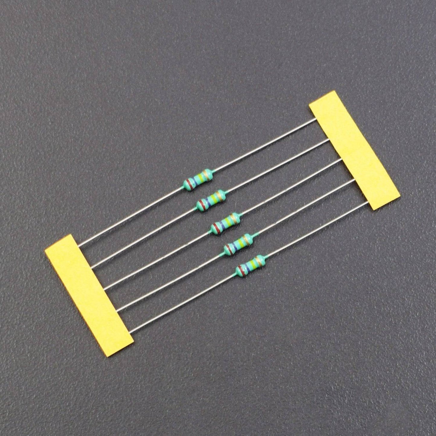 270K Ohm Resistance 1/4W Power Rating 5% Tolerance Carbon Film Resistor- RS514 - REES52