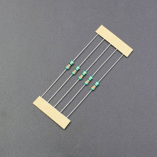 33 Ohm Resistance 1/4W Power Rating 5% Tolerance Carbon Film Resistor - RS620 - REES52