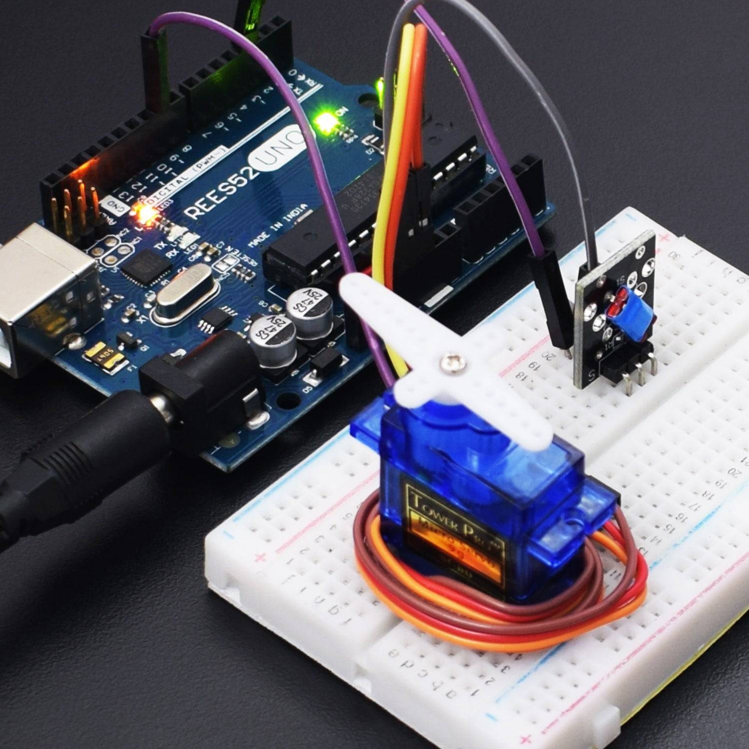 Control the rotation of SG-90 Servo Motor using Ball Switch Module -KT606 - REES52