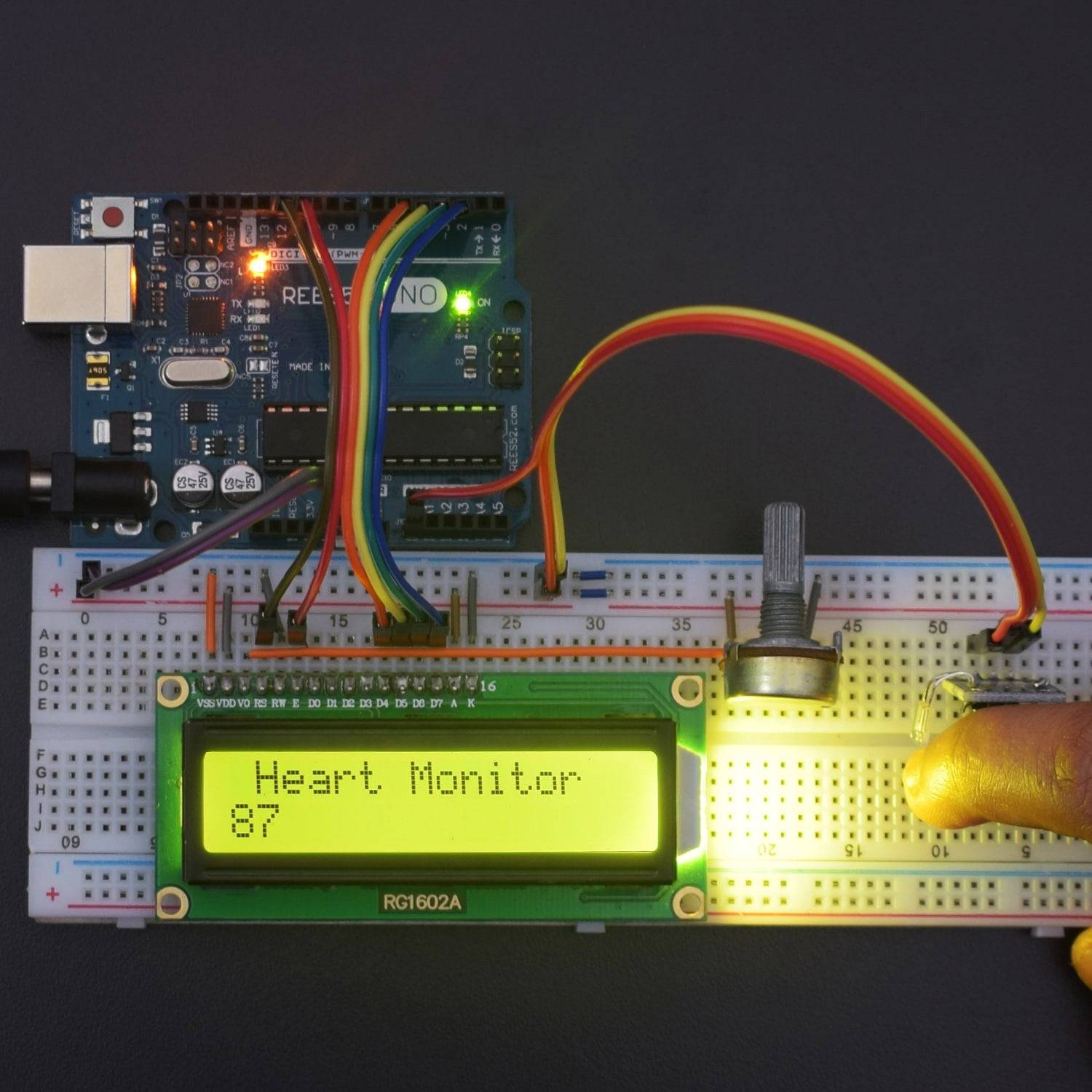 Measure heart beat with heart beat module and display the data on 16*2 Lcd Display interfacing with Arduino uno - KT942 - REES52