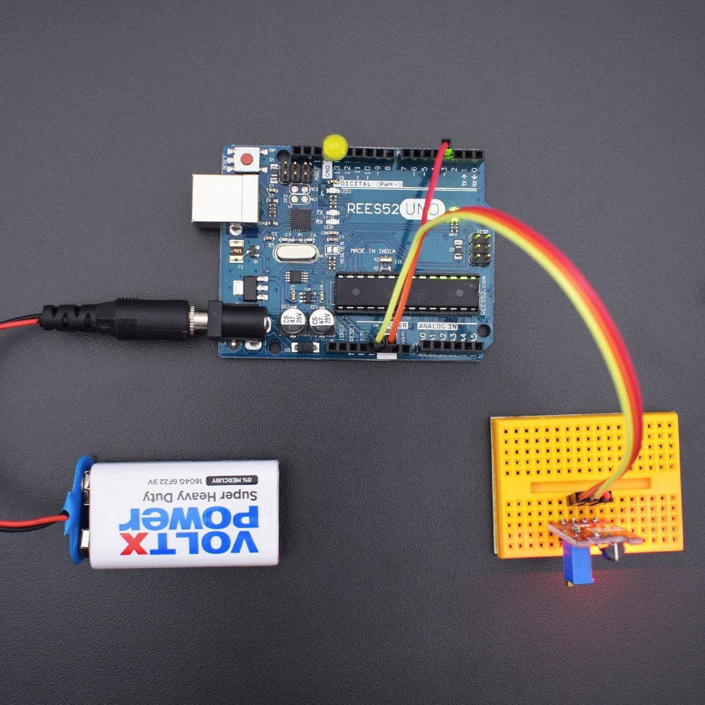 Turn On/Off Led using Touch Sensor Module -KT654 - REES52