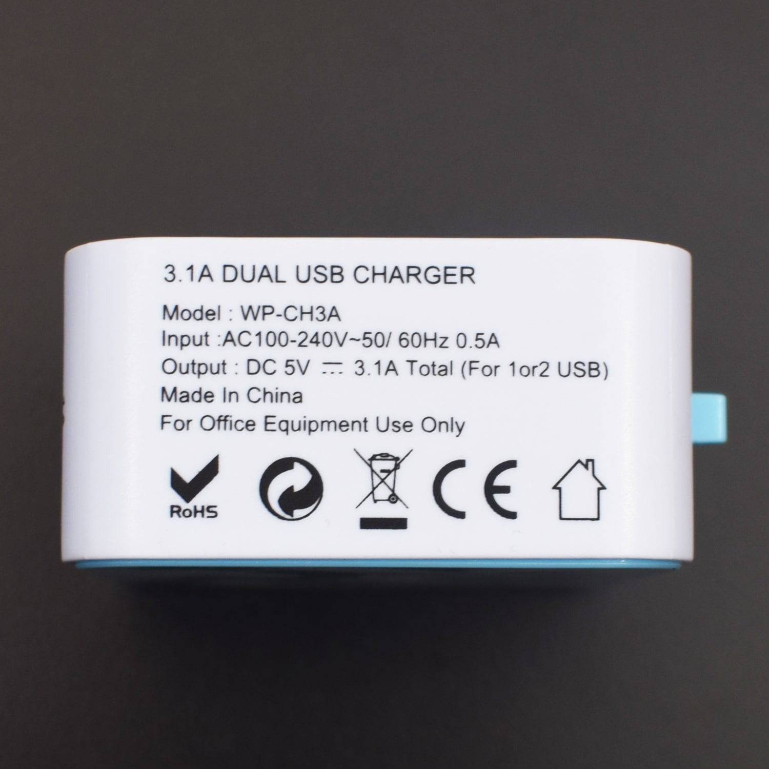 4 USB Ports 3.1A Worldwide Travel Charger Adapter With Universal Plug Kit - RS524 - REES52