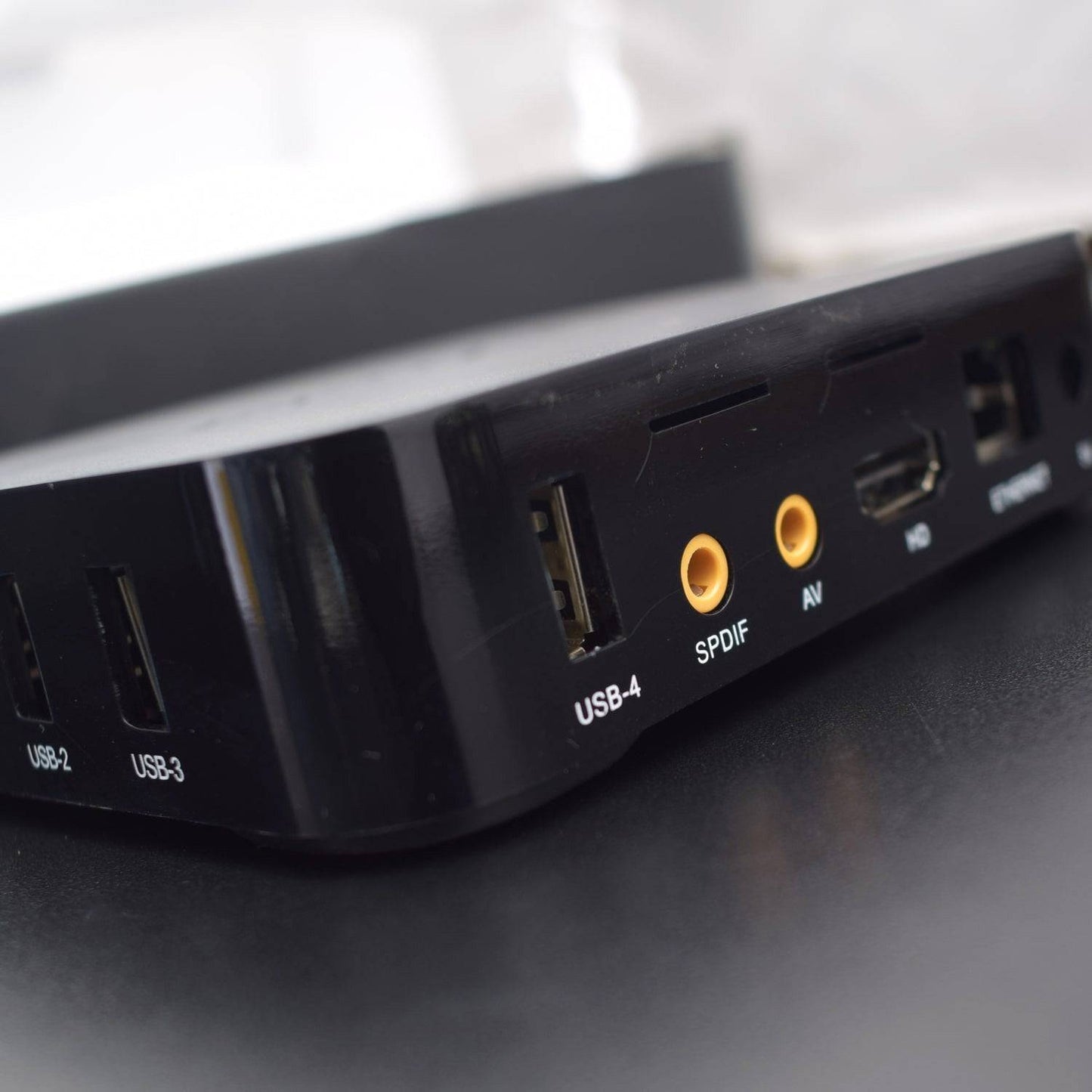 OTT TV Box MXQ TV BOX HIGH Performance digital android 4.4 OTT Android TV Box - RS522 - REES52