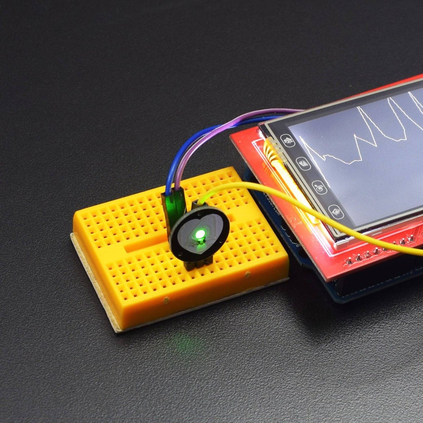 Make a Heartbeat monitor with 2.4 inch TFT display using pulse rate sensor - KT585 - REES52