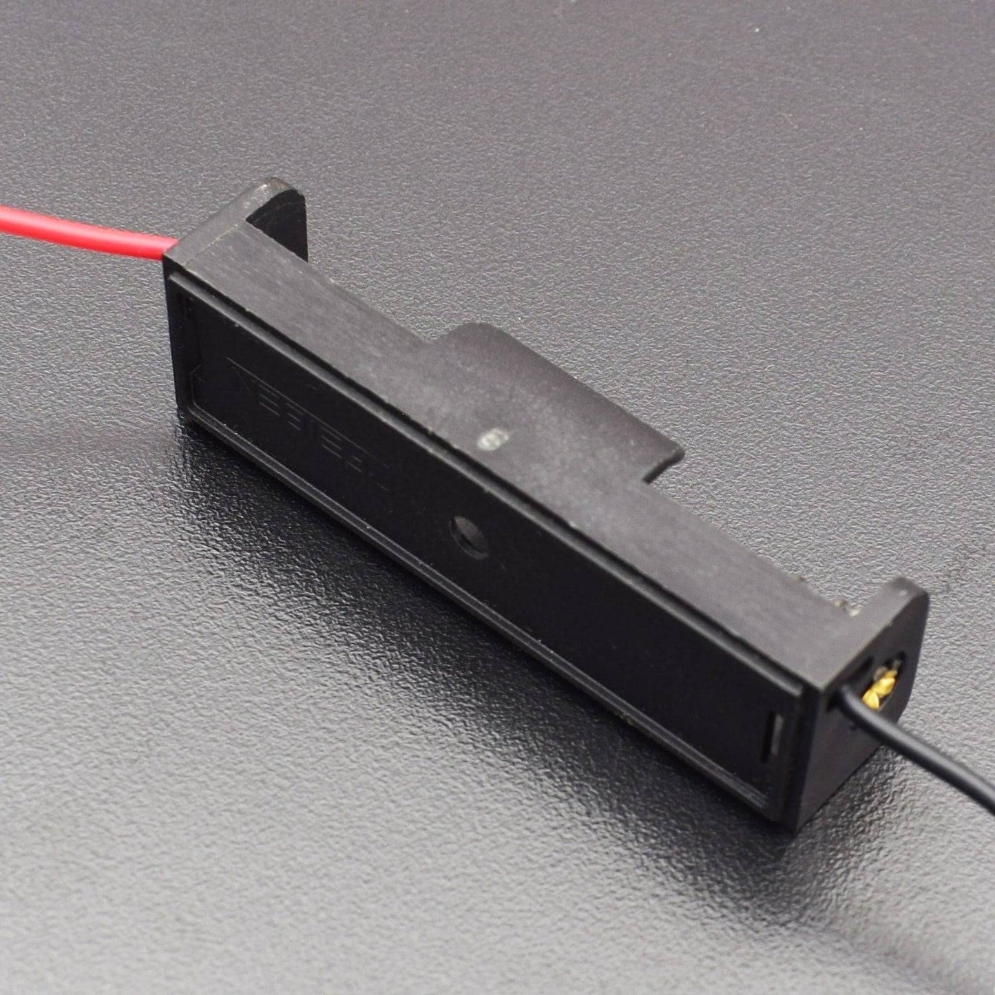 Single Slot 1.5V AA Battery Holder Case With Wire Leads - RS2370 - REES52