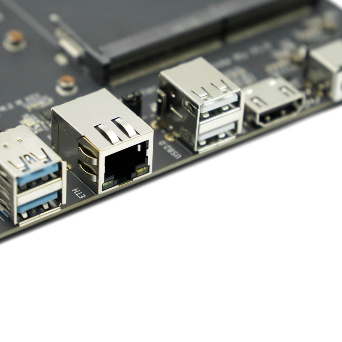 DFRobot Lite Carrier Board For LattePanda Mu Compute Module (USB 3.0, Gigabit Ethernet, PCIe 3.0, M.2 NVMe, And HDMI)