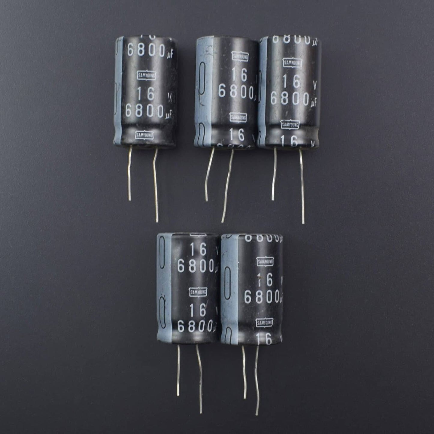 6800UF 16V ALUMINUM ELECTROLYTIC CAPACITORS - Pack of 5 - RS2012 - REES52