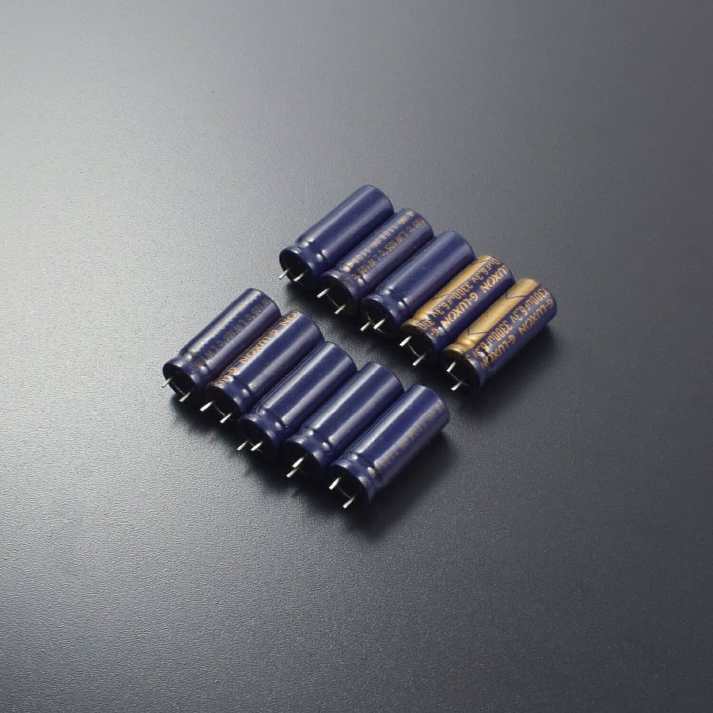 3300uF 6.3v 105C Radial Electrolytic Capacitor - Pack of 5 -RS2019 - REES52