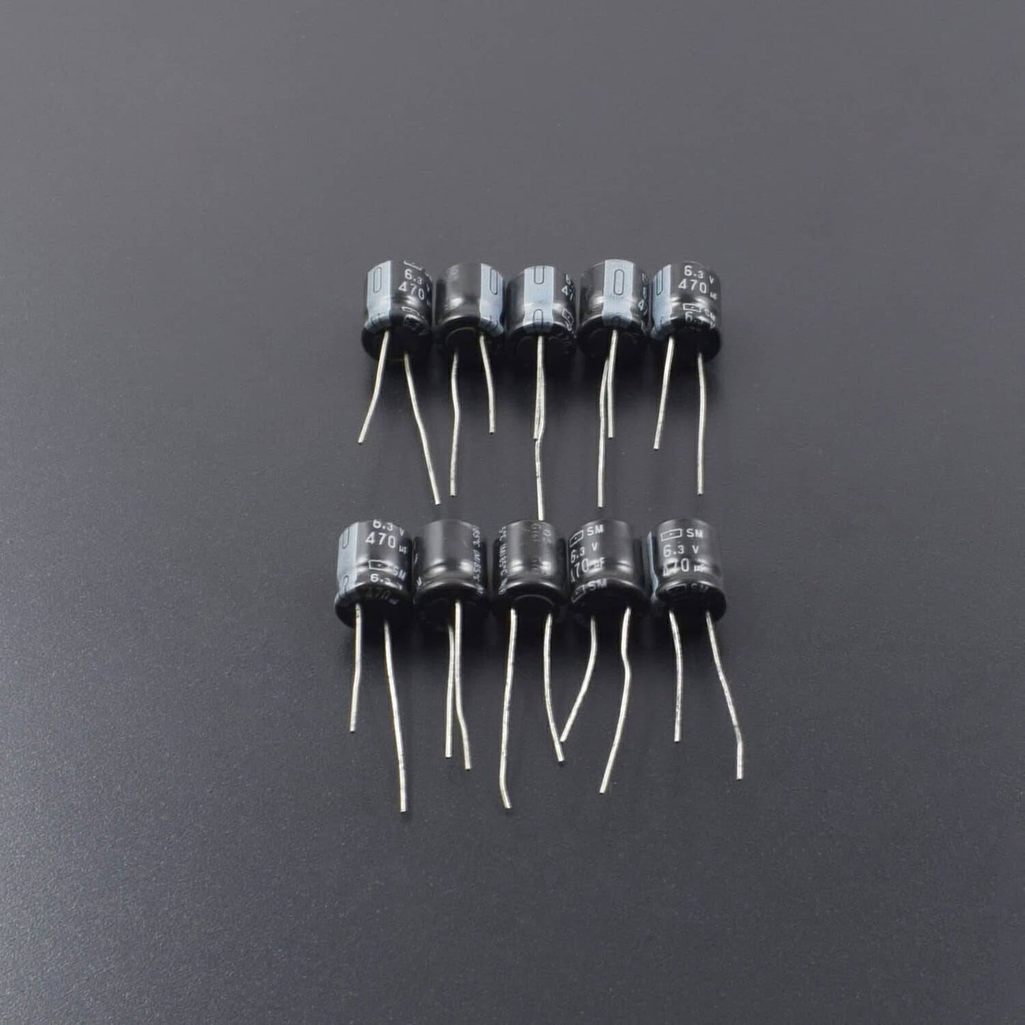 470UF 6.3V ALUMINUM ELECTROLYTIC RADIAL CAPACITOR - Pack of 5 - RS2025 - REES52