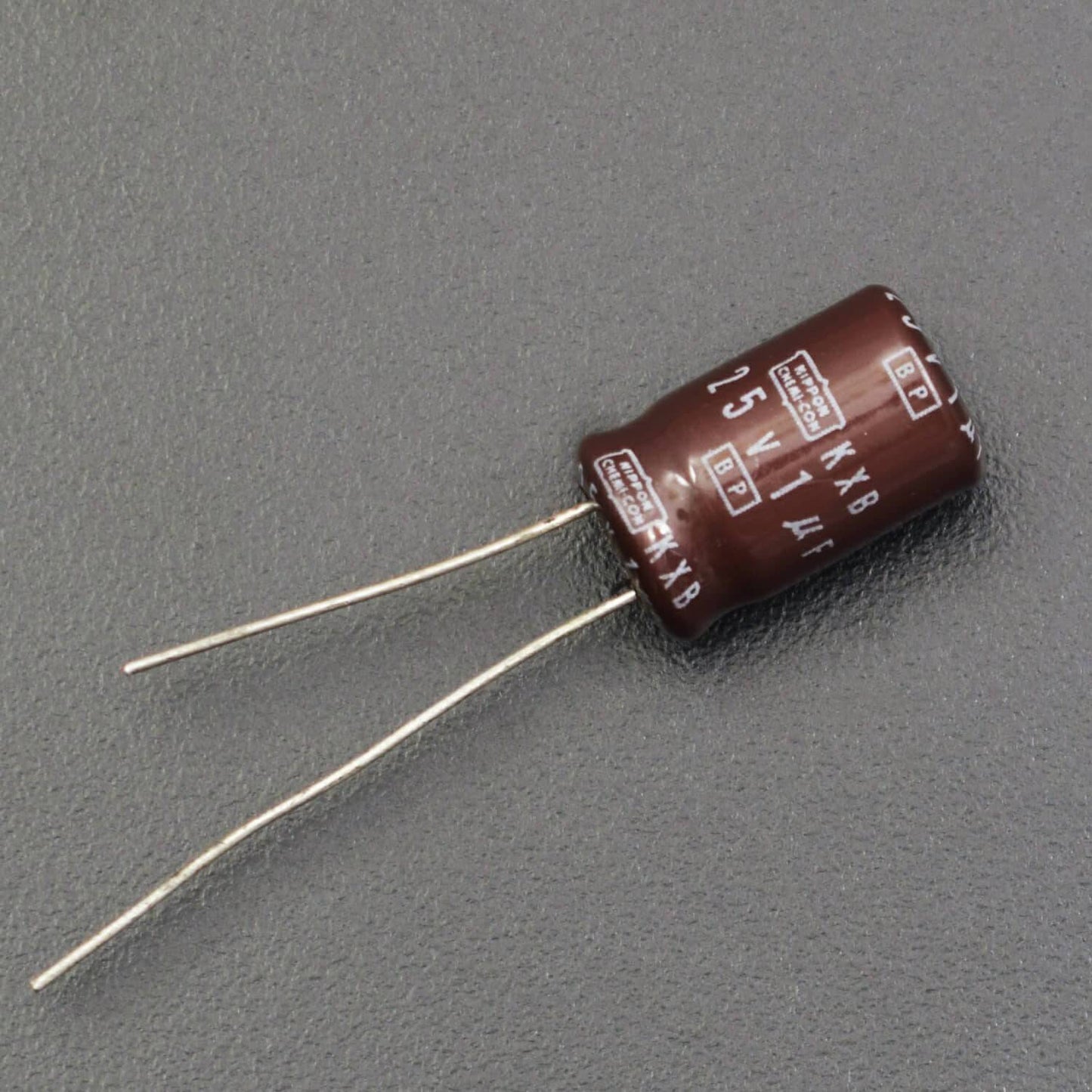 Electrolytic capacitor 1uF, 25V, THT, 5x12mm- Pack of 5 -RS2021 - REES52