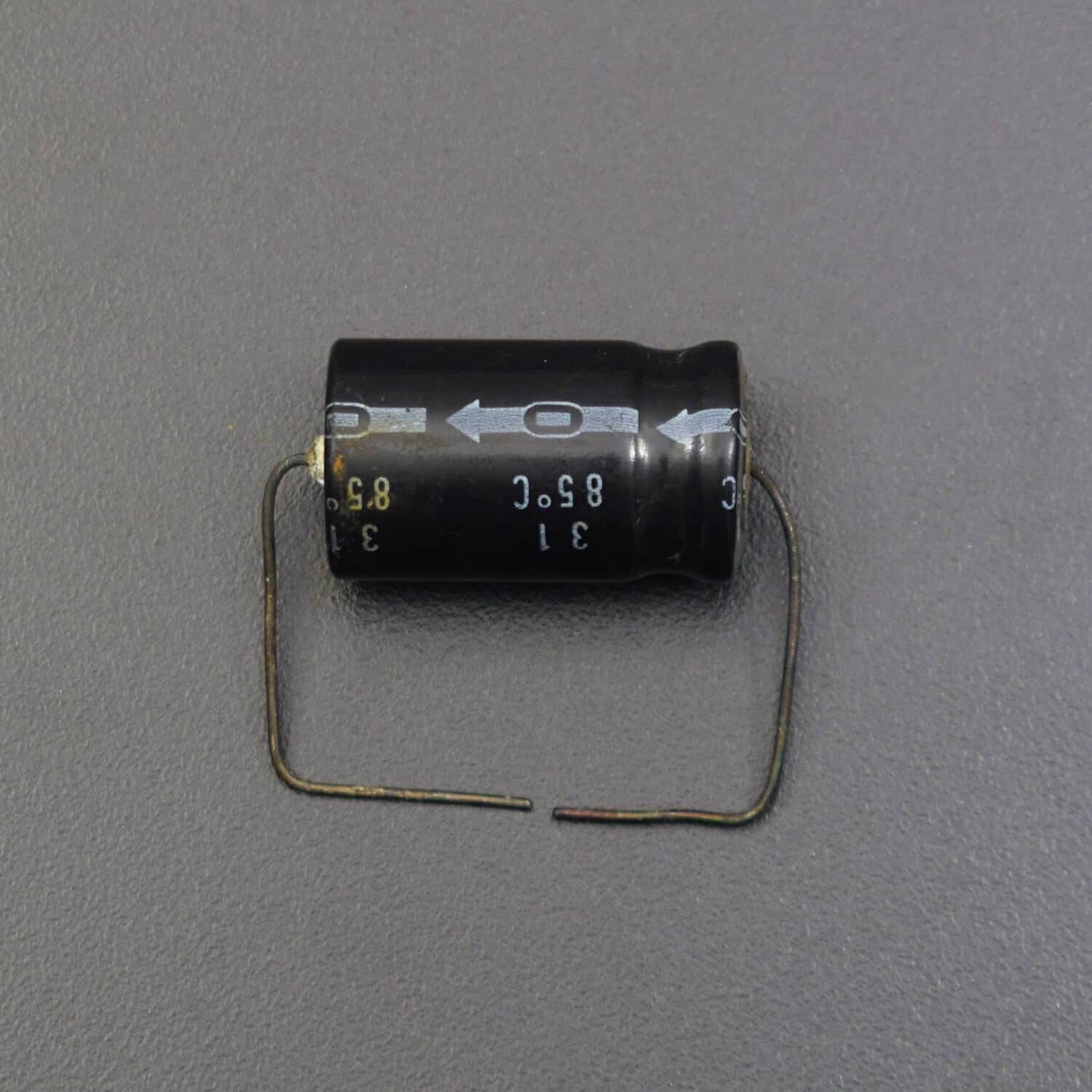 Electrolytic Radial E 3300uF/16V 13x26 RM5 85°C - Pack of 5 - RS2008 - REES52