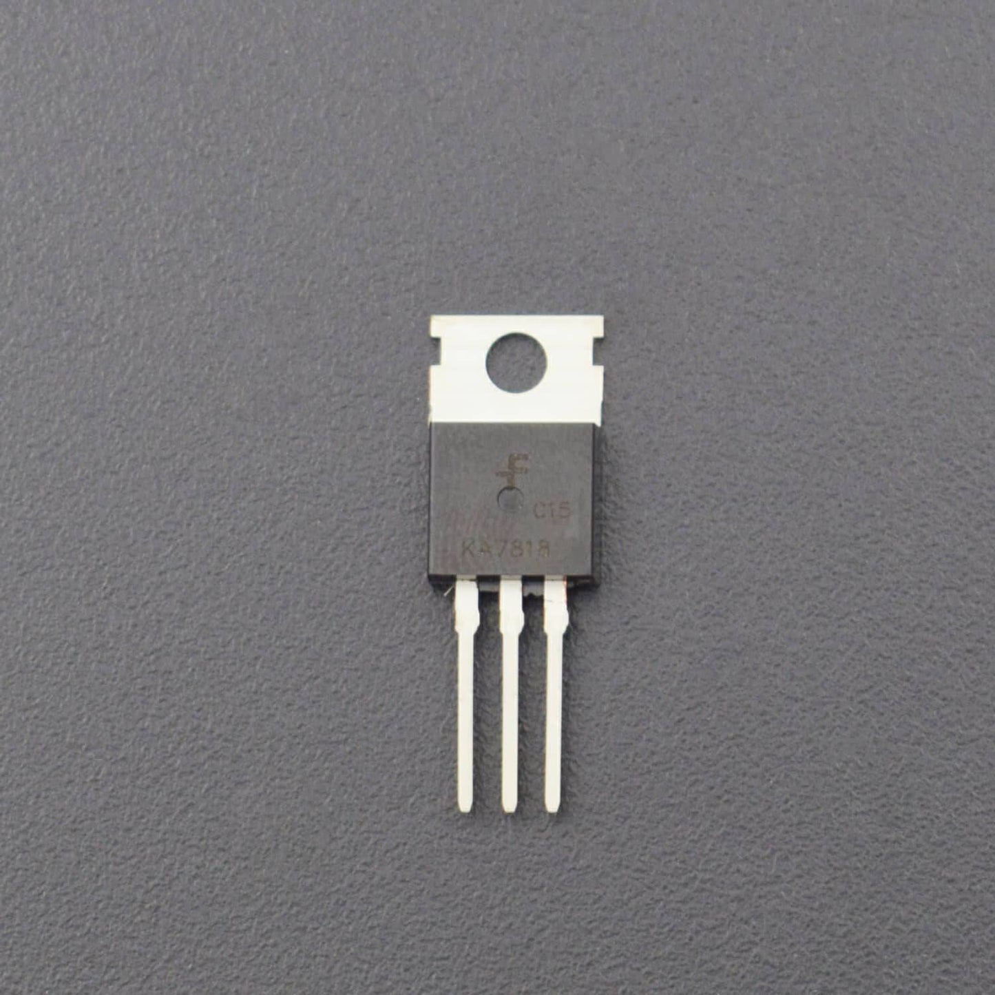 KA7818 KA7818ETU TO-220 Three-Terminal Voltage Regulator - RS1522 - REES52