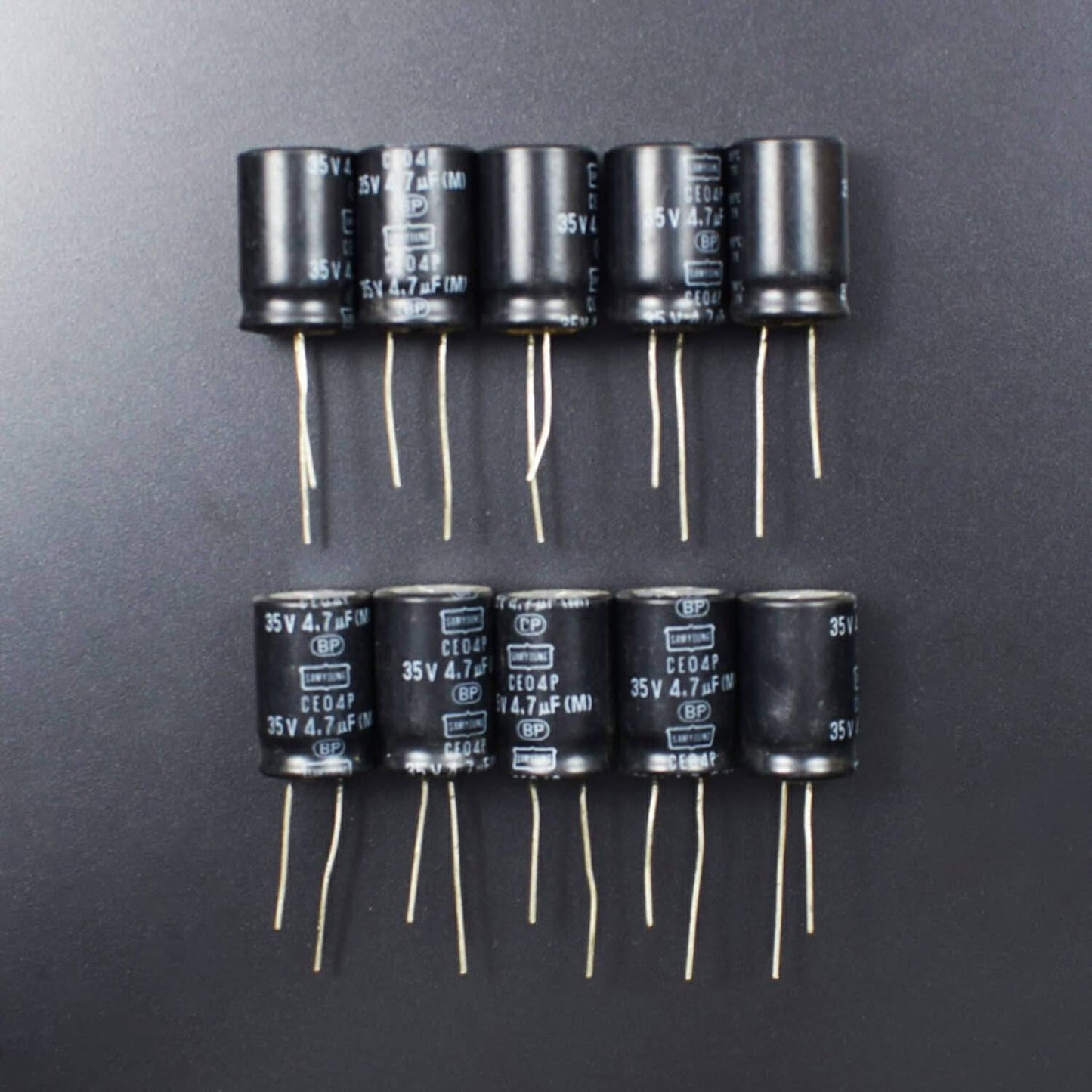 Capacitor 4.7uf 35V 85deg Radial Lead Electrolytic Capacitor - Pack of 5 - RS2094 - REES52