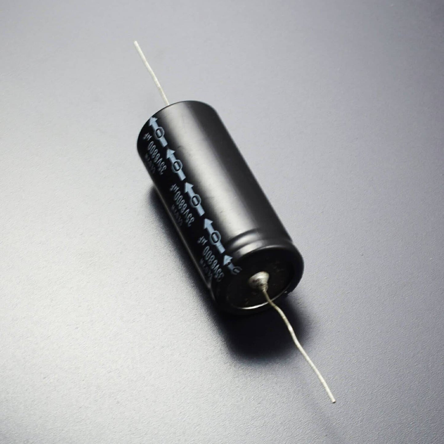 6800UF 35V Axial Leads Capacitor (Pack of 5) - RS2084 - REES52