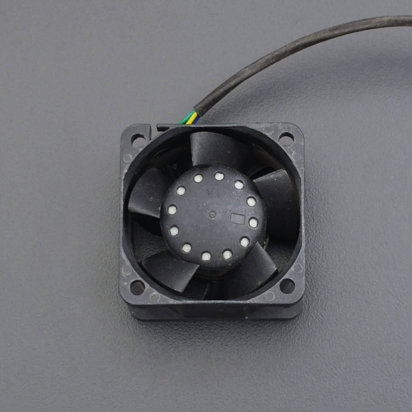 DB04028B12U 40mm fan 4cm 4028 40x40x28mm 12V 0.66A Dual Ball Bearing 4-wire 4pin PWM Server Power Airflow - RS2069 - REES52