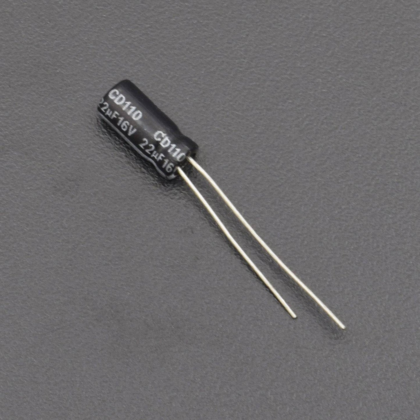 22uF 16V DC Aluminium Electrolytic Capacitor (5 pcs )-RS766 - REES52