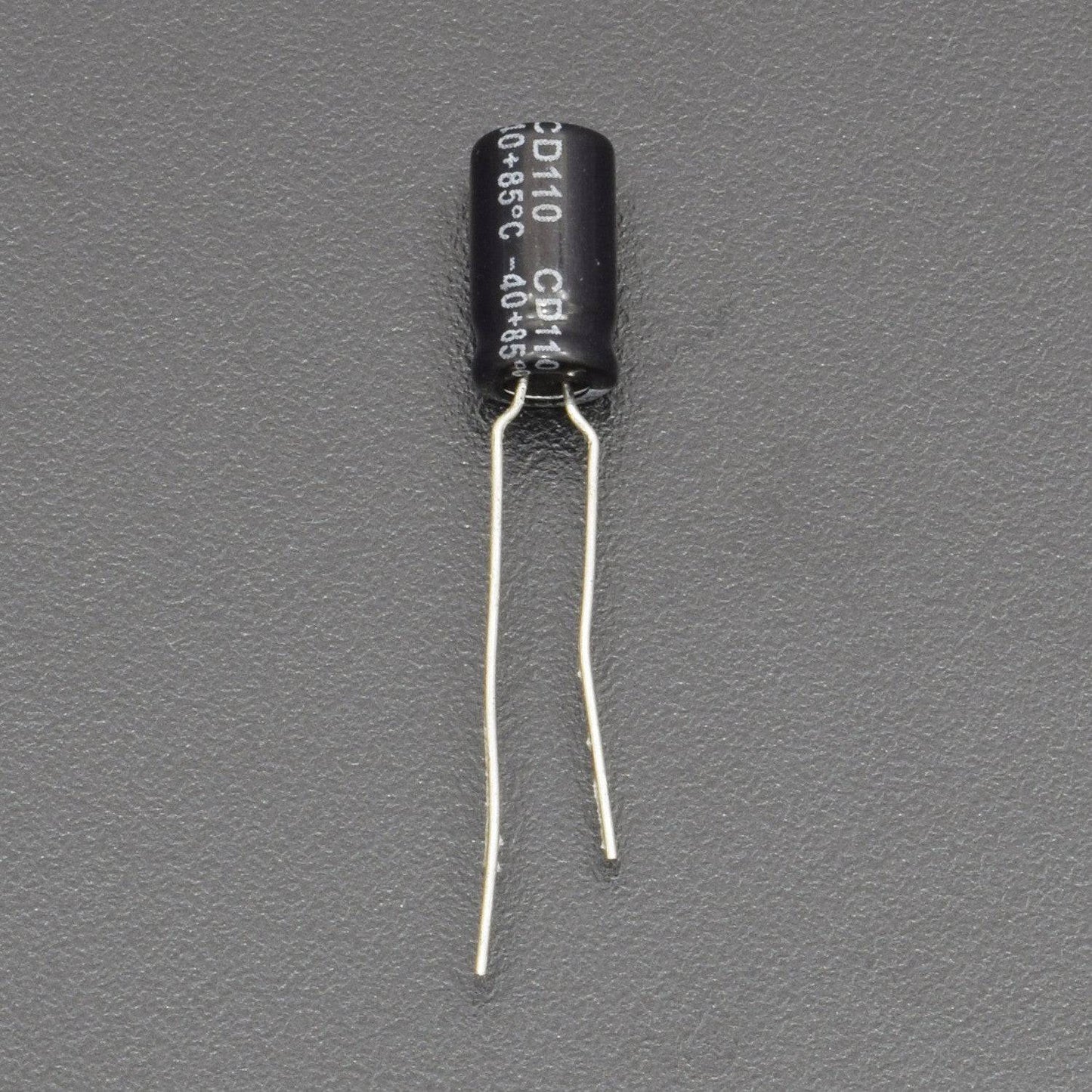 220uF 16V DC Aluminium Electrolytic Capacitor (5 pcs )-RS781 - REES52