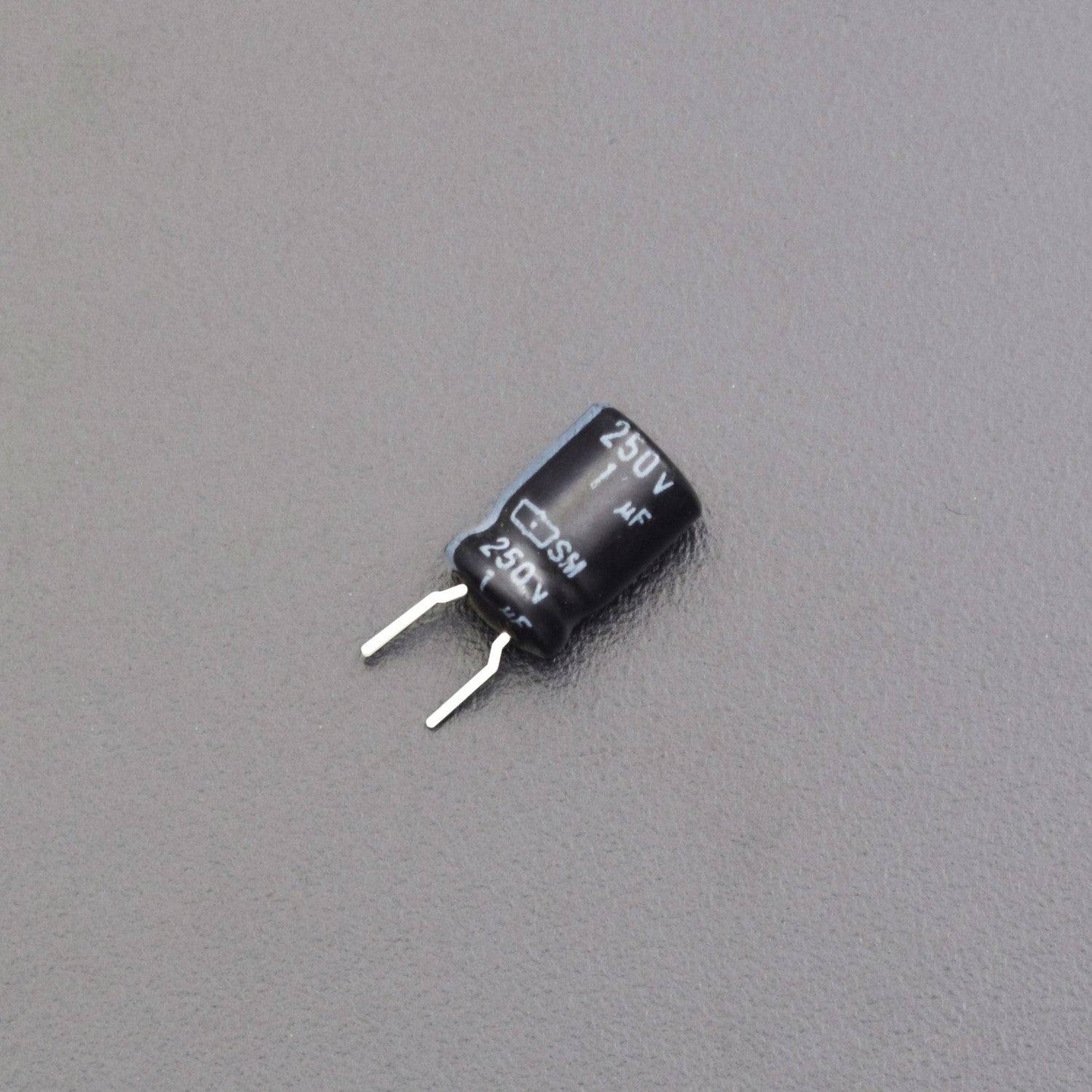 1uf 250V Radial Lead Electrolytic Capacitor - Pack of 5 - RS2103 - REES52
