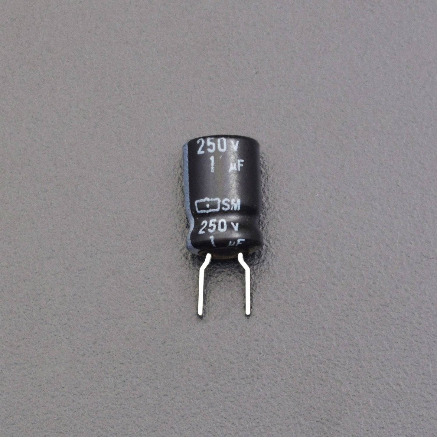 1uf 250V Radial Lead Electrolytic Capacitor - Pack of 5 - RS2103 - REES52