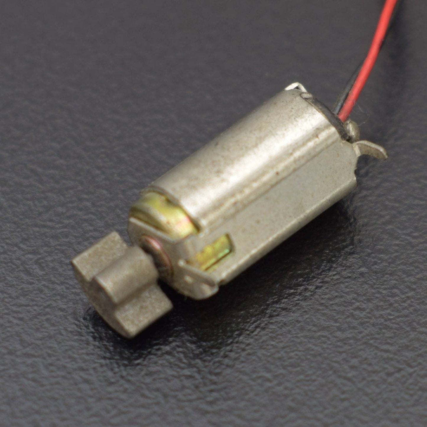 Vibration motor 3V-4.5V with Wire - RS133 - REES52