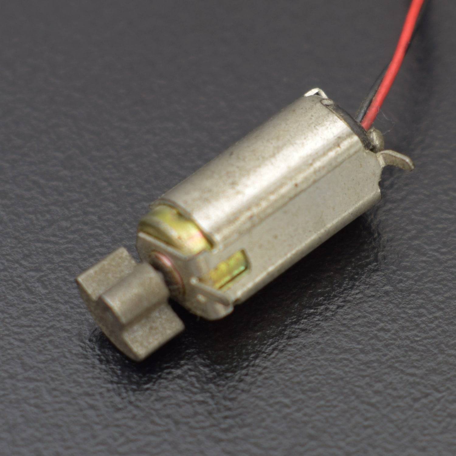 Vibration motor 3V-4.5V with Wire - RS133 - REES52