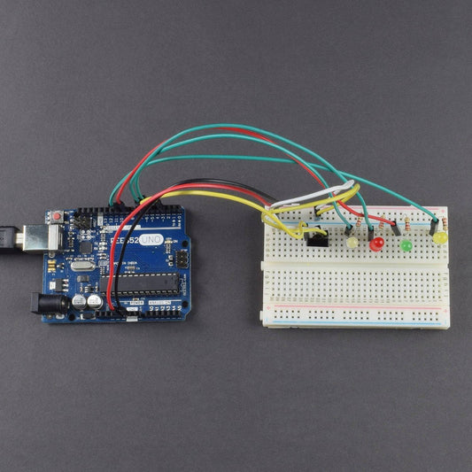 Control a led using infrared sensor and give command by IR Remote interfacing with Arduino Uno - KT929 - REES52