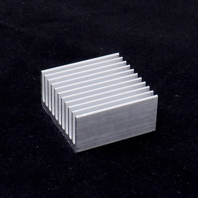 Universal Aluminium Heat Sink for CPU IC(40 x 40 x 20 ) - RS3429 - REES52