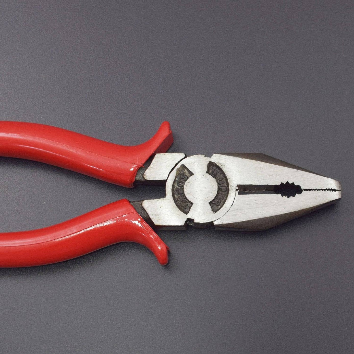 8" Insulated Combination Plier-General purpose - ER032 - REES52