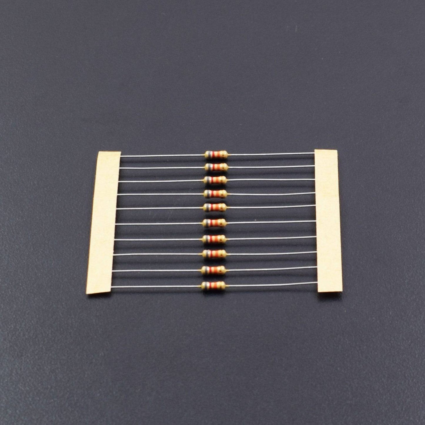 82K Ohm Resistance 1/4W Power Rating  5% Tolerance Carbon Film Resistor-RS513 - REES52